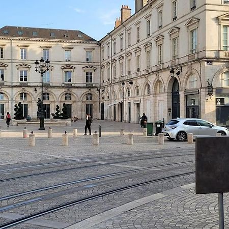 Apartamento Le Domremy F2 Au Coeur D'Orléans Exterior foto