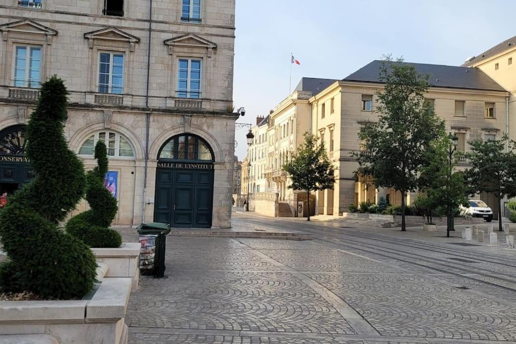 Apartamento Le Domremy F2 Au Coeur D'Orléans Exterior foto